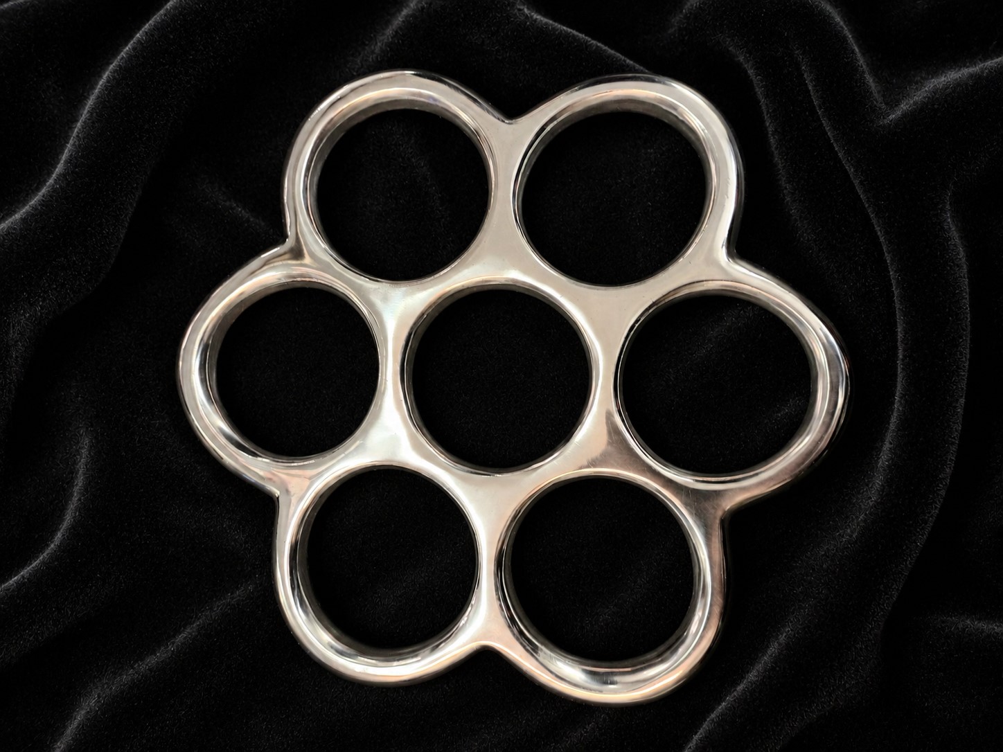 Bondage-Ring Revolver